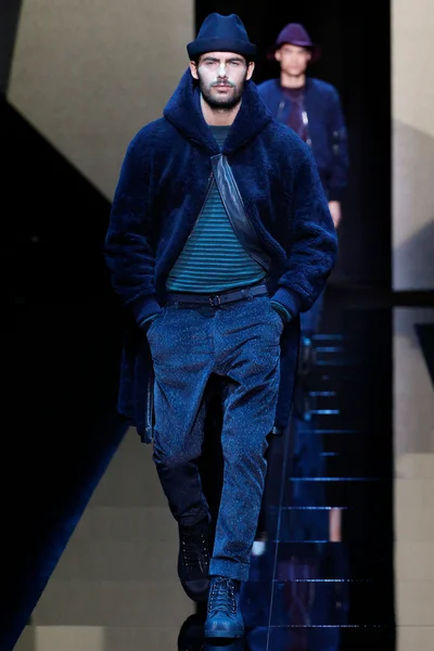 Look 53